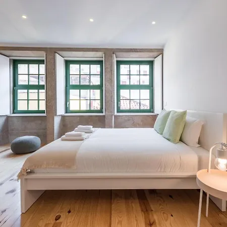 Guestready - Mezuzah Yellow Apartman