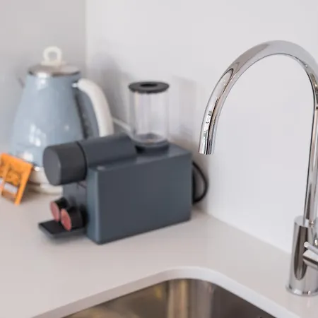 Guestready - Mezuzah Yellow Apartman *