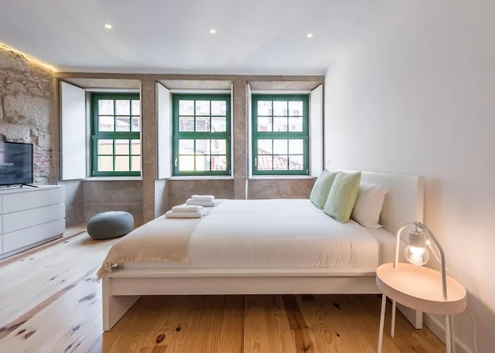 Guestready - Mezuzah Yellow Apartman