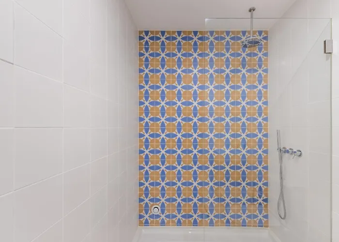 Guestready - Mezuzah Yellow